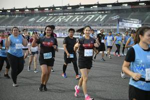 BIB: 
                            <button type="button" onclick="openModal(10466055)" class="btn btn-primary btn-sm float-right btn-popup" data-toggle="modal" data-target=".modal-high-quality">
                        <i class="fas fa-shopping-cart"></i> Add to Cart
                    </button>
                                            <button type="button" onclick="isThisMe(10466055, true)" class="btn btn-success btn-sm float-right btn-popup btn-isme hidden" data-toggle="tooltip" data-placement="bottom" title="นี่คือรูปของคุณใช่ไหม คลิกที่นี่เพื่อเอาเข้าอัลบั้ม">
                        <i class="fas fa-plus"></i> Add to album
                    </button>
                    <button type="button" onclick="isThisMe(10466055, false)" class="btn btn-warning btn-sm float-right btn-popup btn-isnotme hidden">
                        <i class="fas fa-ban"></i> Remove from album
                    </button>